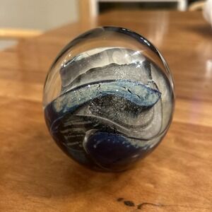 Signed Robert Eickholt 95 Cobalt Swirl Paperweight Hand Blown Studio Art Glass